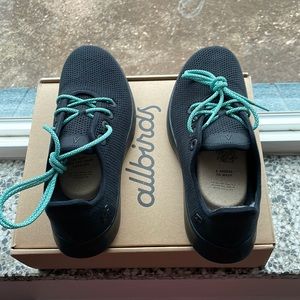 Brand New Black Tree Runner Allbirds size 11 (women’s)